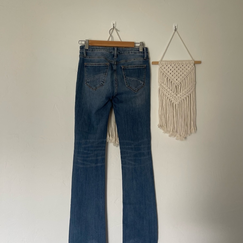Driftwood Kelly Bootcut Jeans - Picture 3 of 8